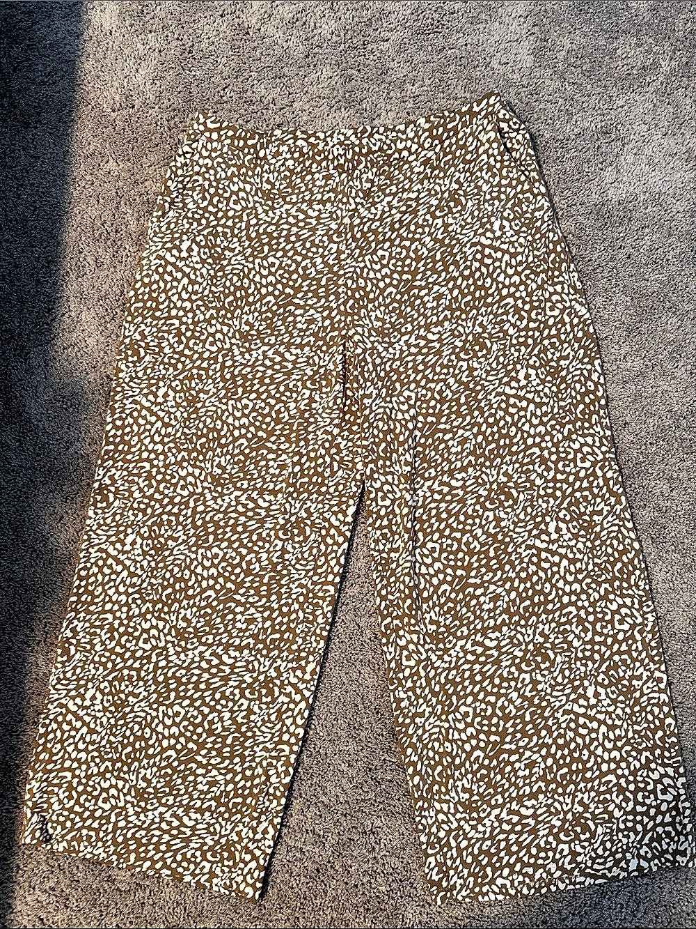 J. Jill Wearever Collection Wide Leg Animal Print Pants in Brown & cream Size Me